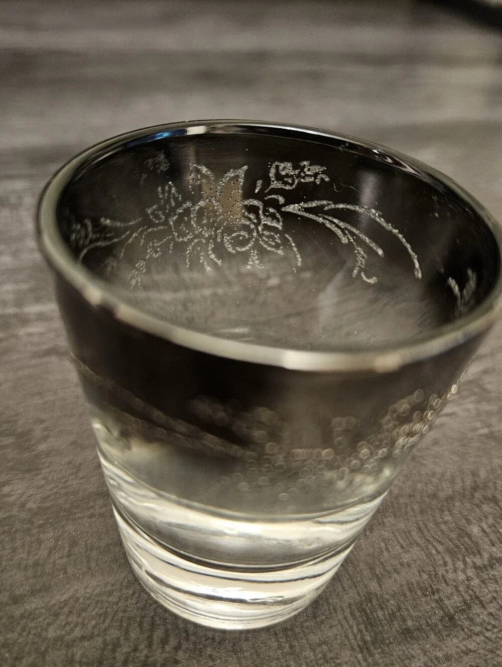 Vintage Mid Century Glass Silver Leaf Frosted Ice Bucket & 2 Shot Glasses